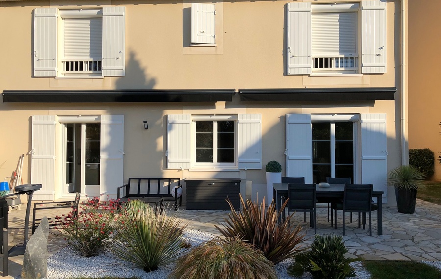 Volets battants classiques &agrave;&nbsp;Bordeaux