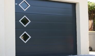 Portes de garage &agrave;&nbsp;ARTIGUES PRES BORDEAUX